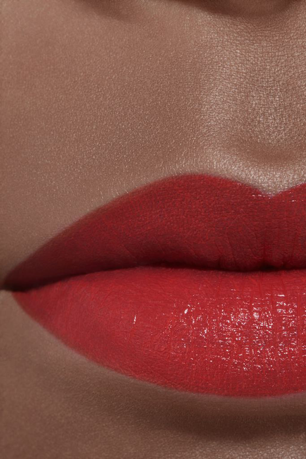 مرطِّب و ملون للشفاه ROUGE ALLURE