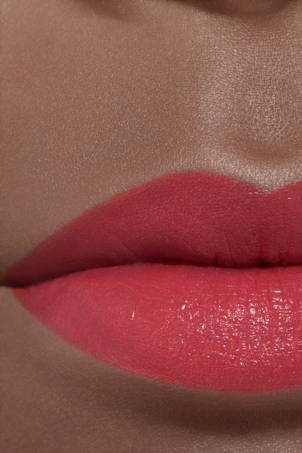 مرطِّب و ملون للشفاه ROUGE ALLURE