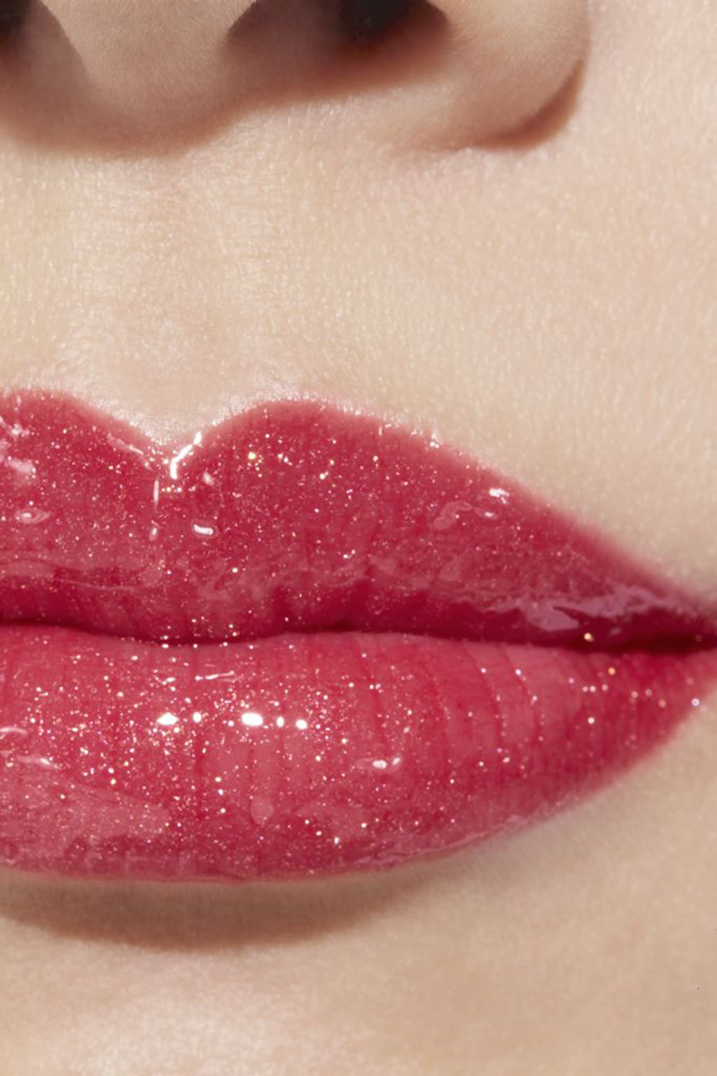 أحمر شفاه سائل بلمعان وثبات فائق ROUGE ALLURE LAQUE