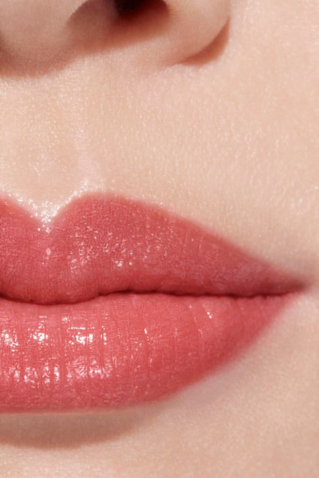 ROUGE COCO FLASH Colour, Shine, Intensity In A Flash