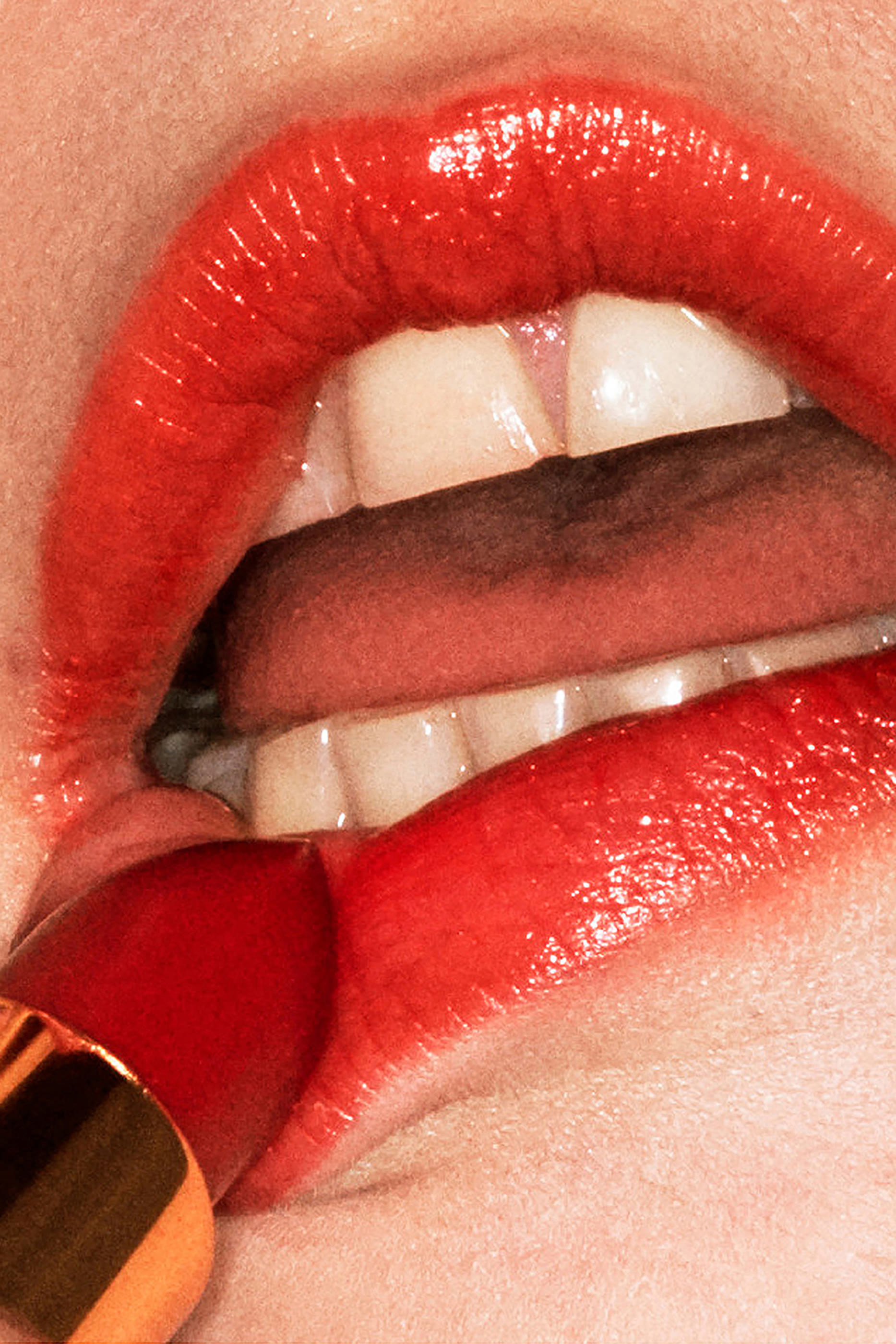 Rouge à Lèvres Voile Sheer Lipstick