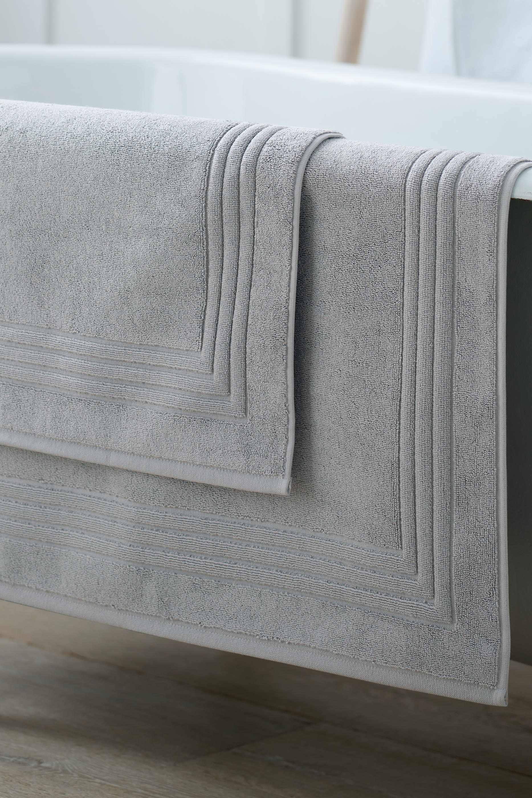 Egyptian Cotton Feather Bath Mat