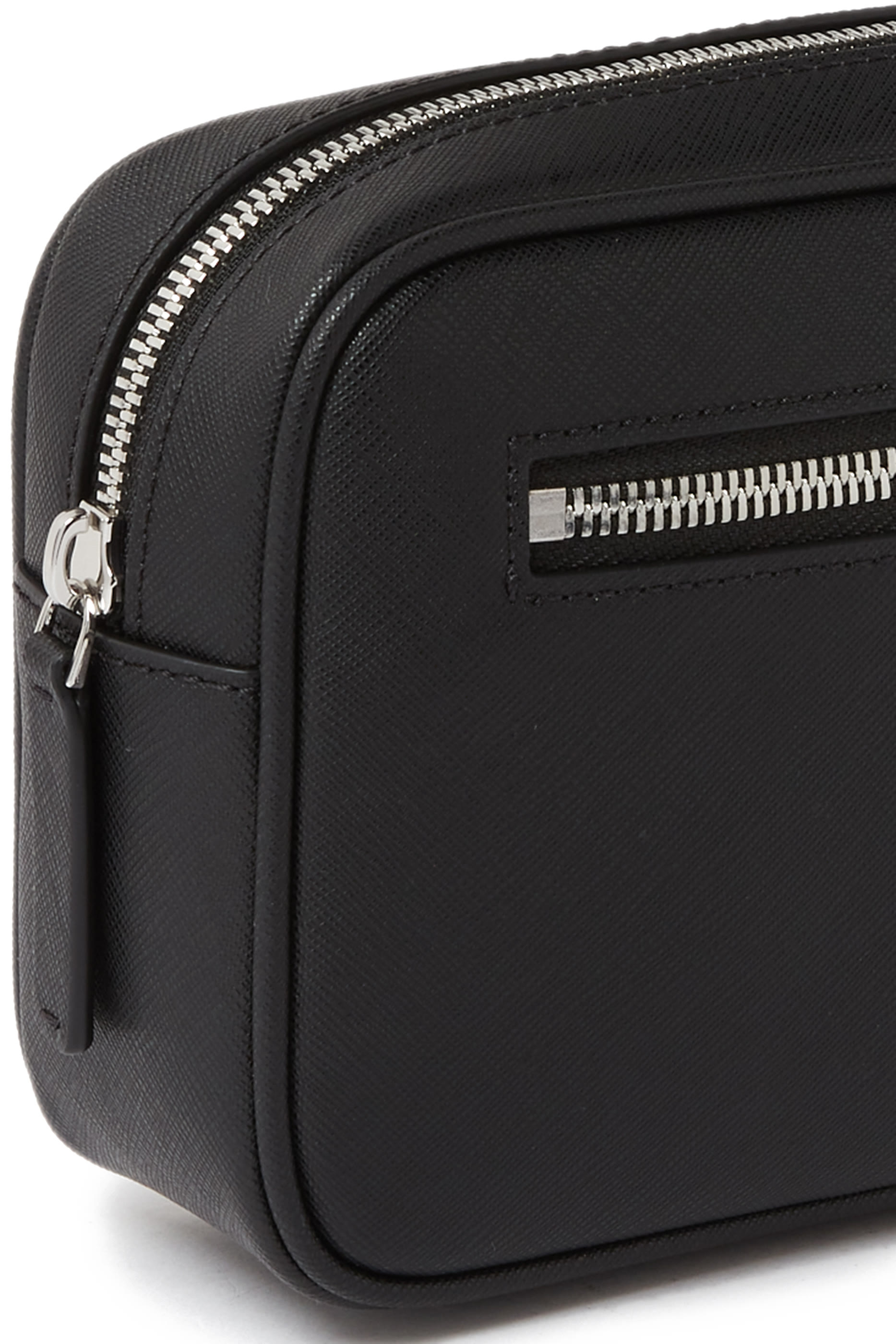 EA Logo Washbag