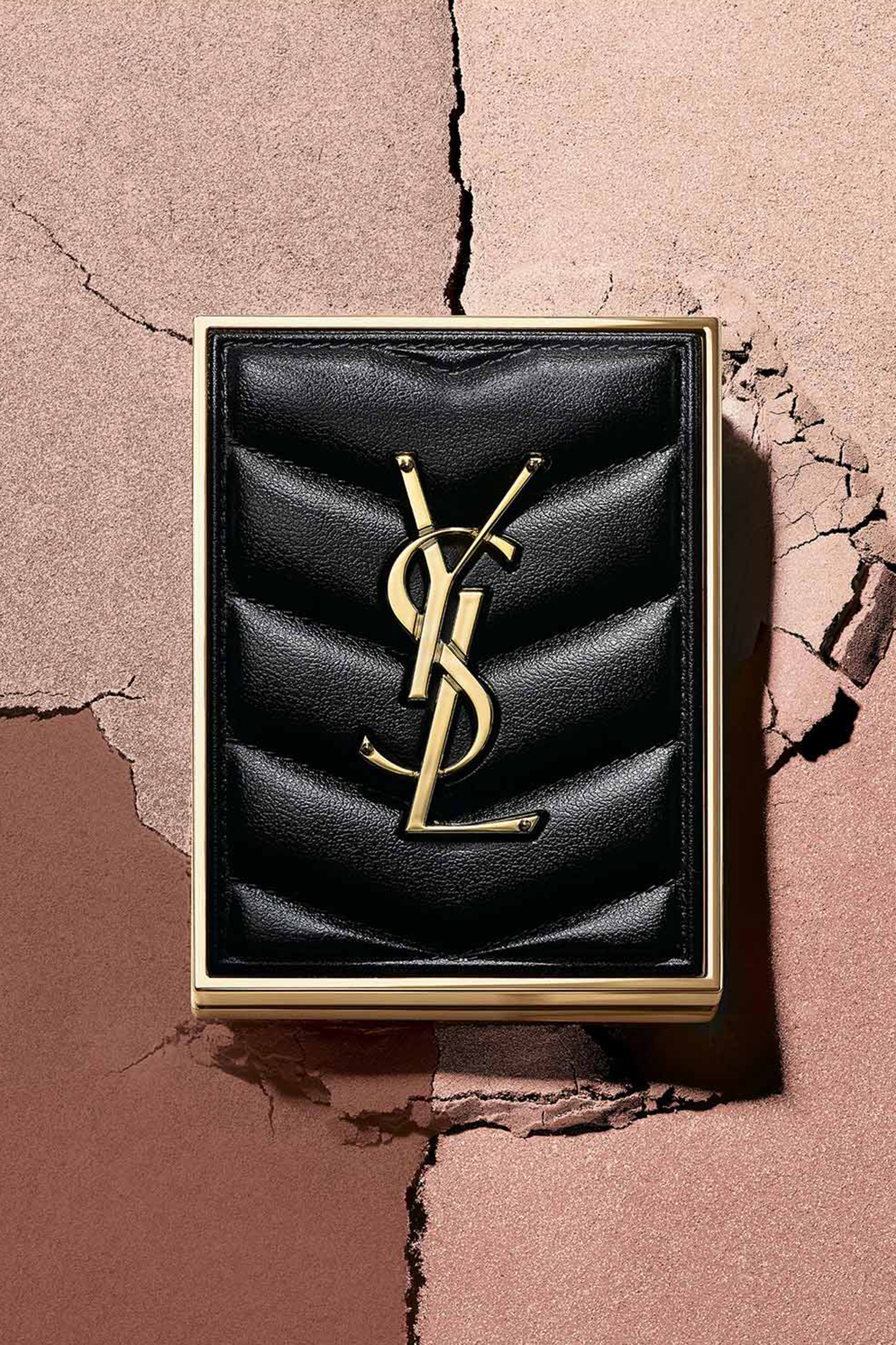 Couture Baby Clutch Eyeshadow Palette