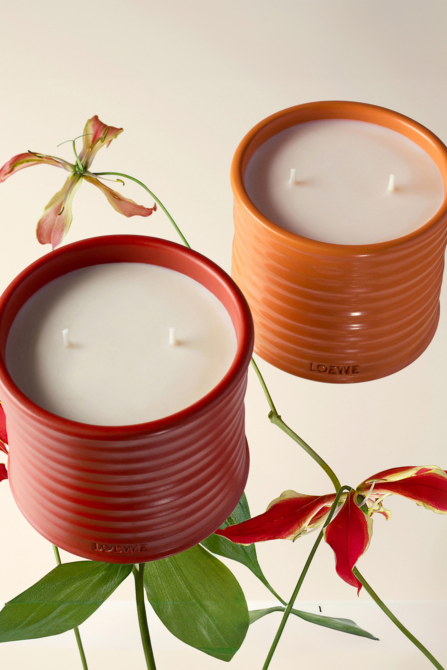 شمعة معطرة متوسطة برائحة زهرة البرتقال