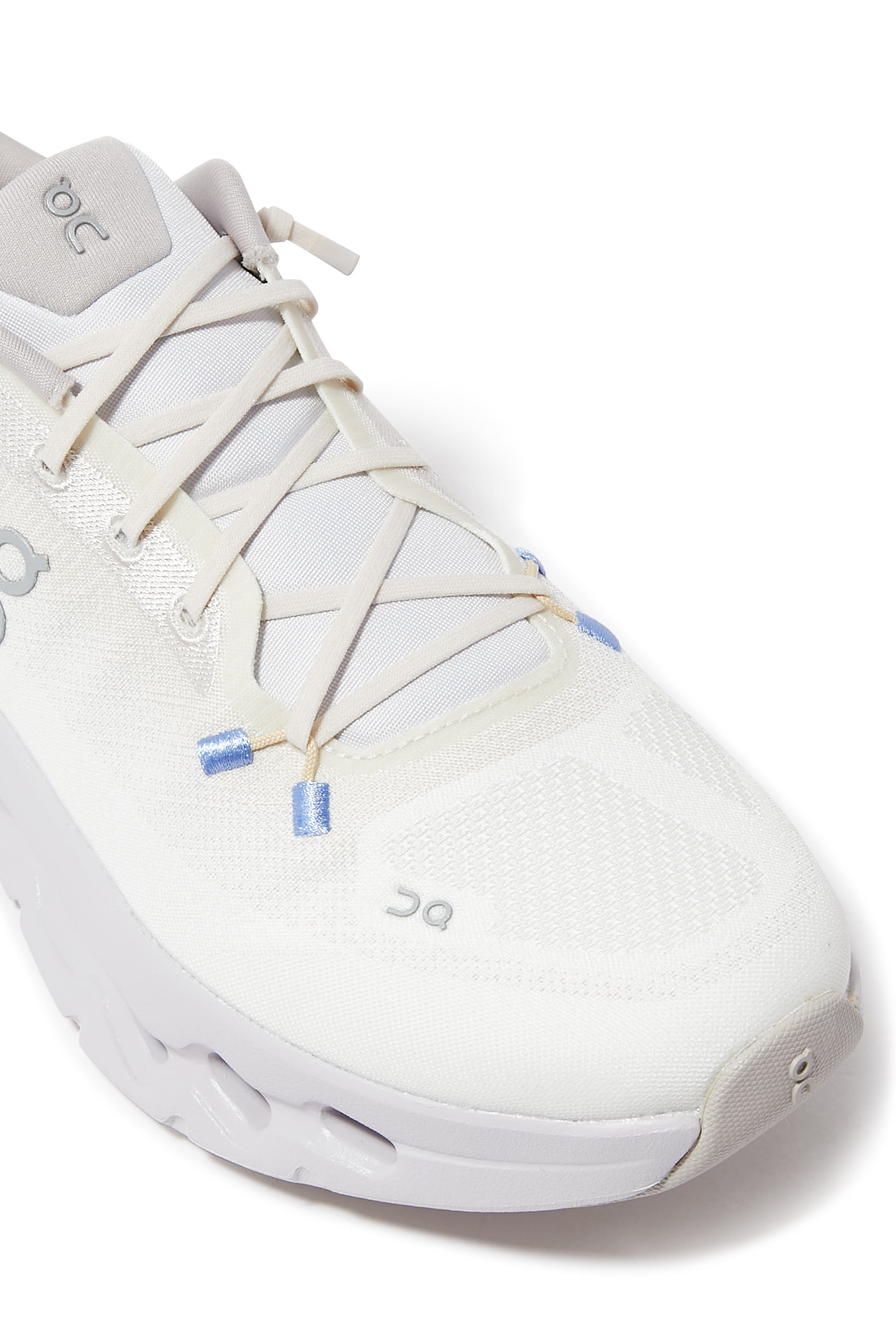 Cloudtilt Sneakers
