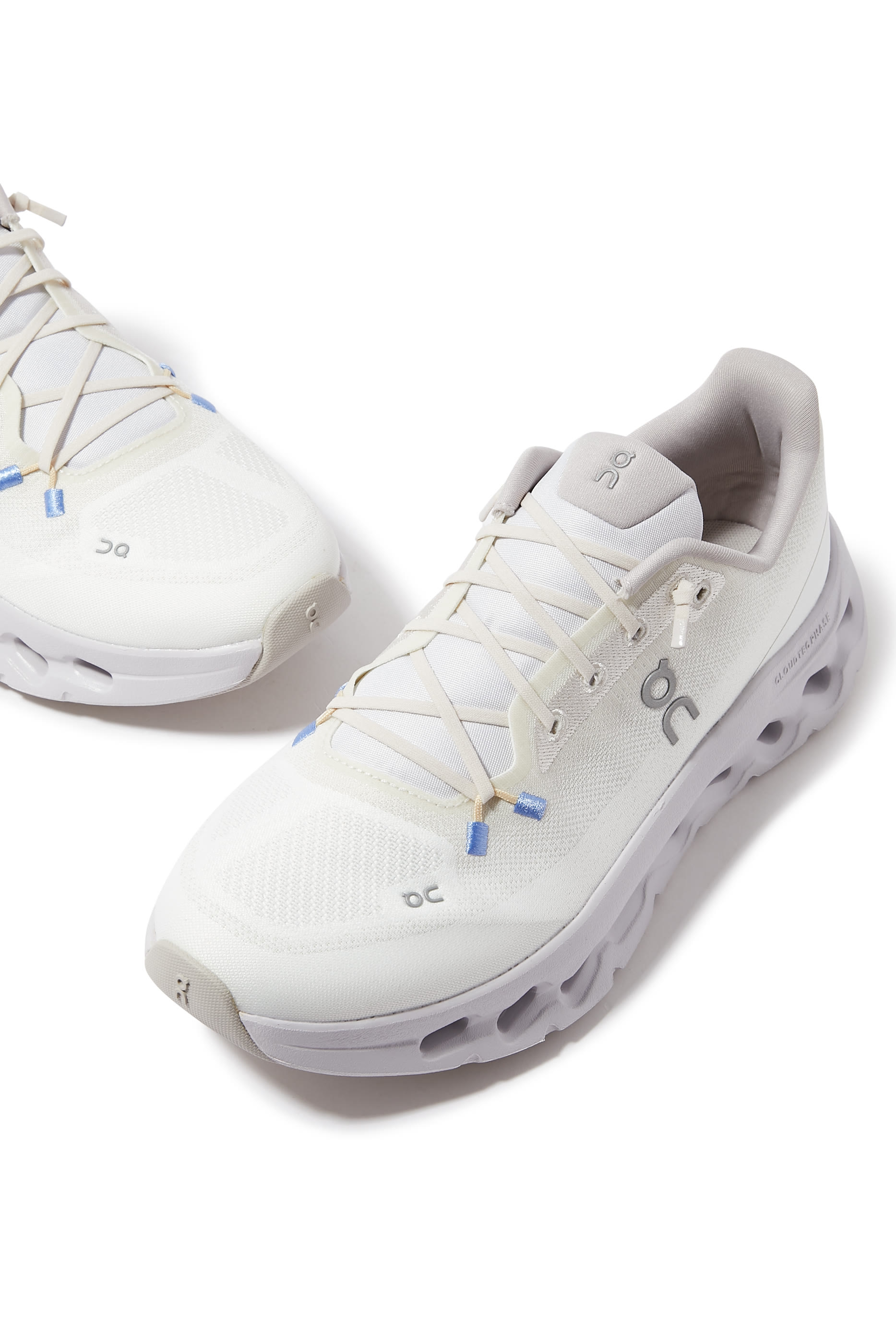 Cloudtilt Sneakers
