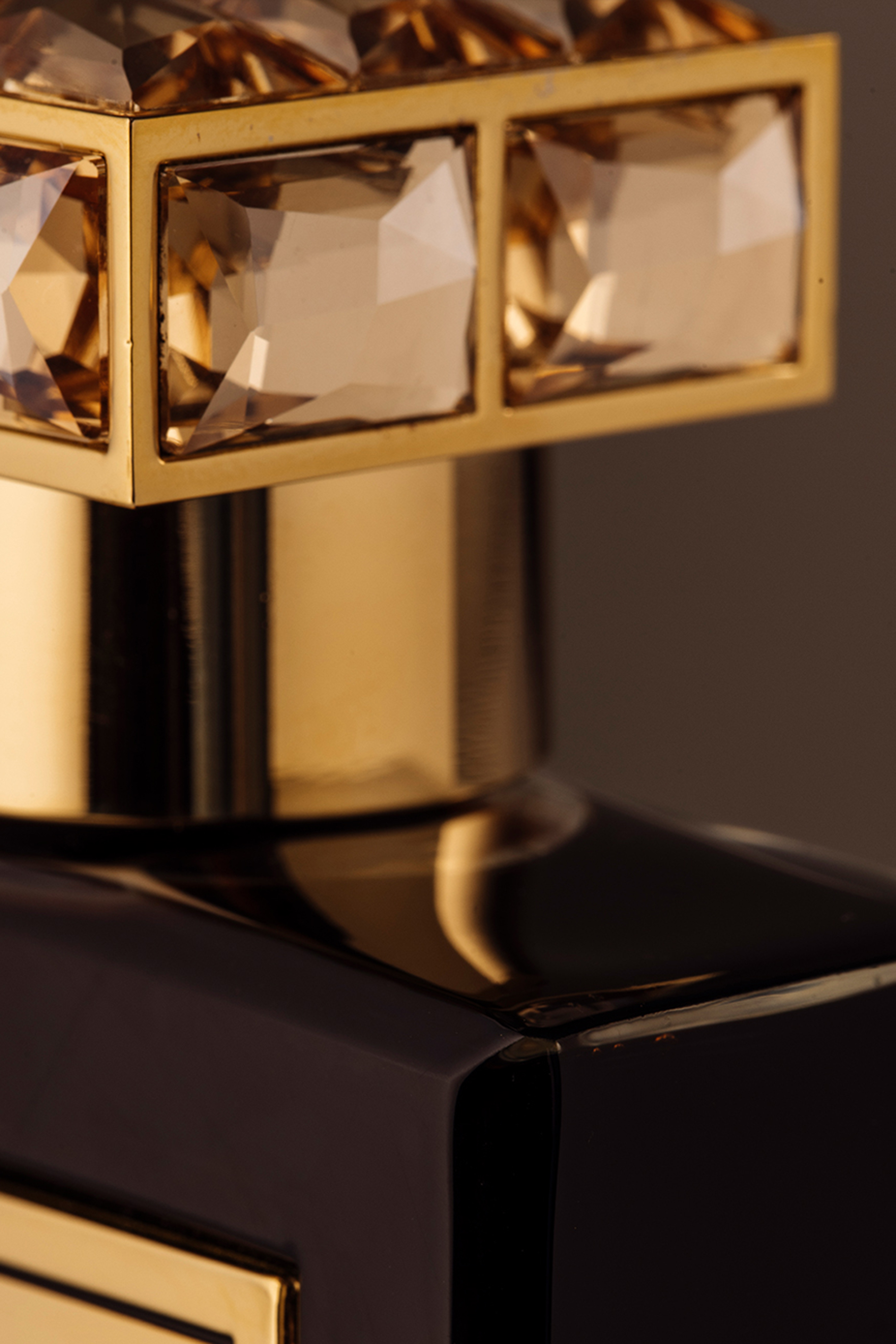 عطر عود