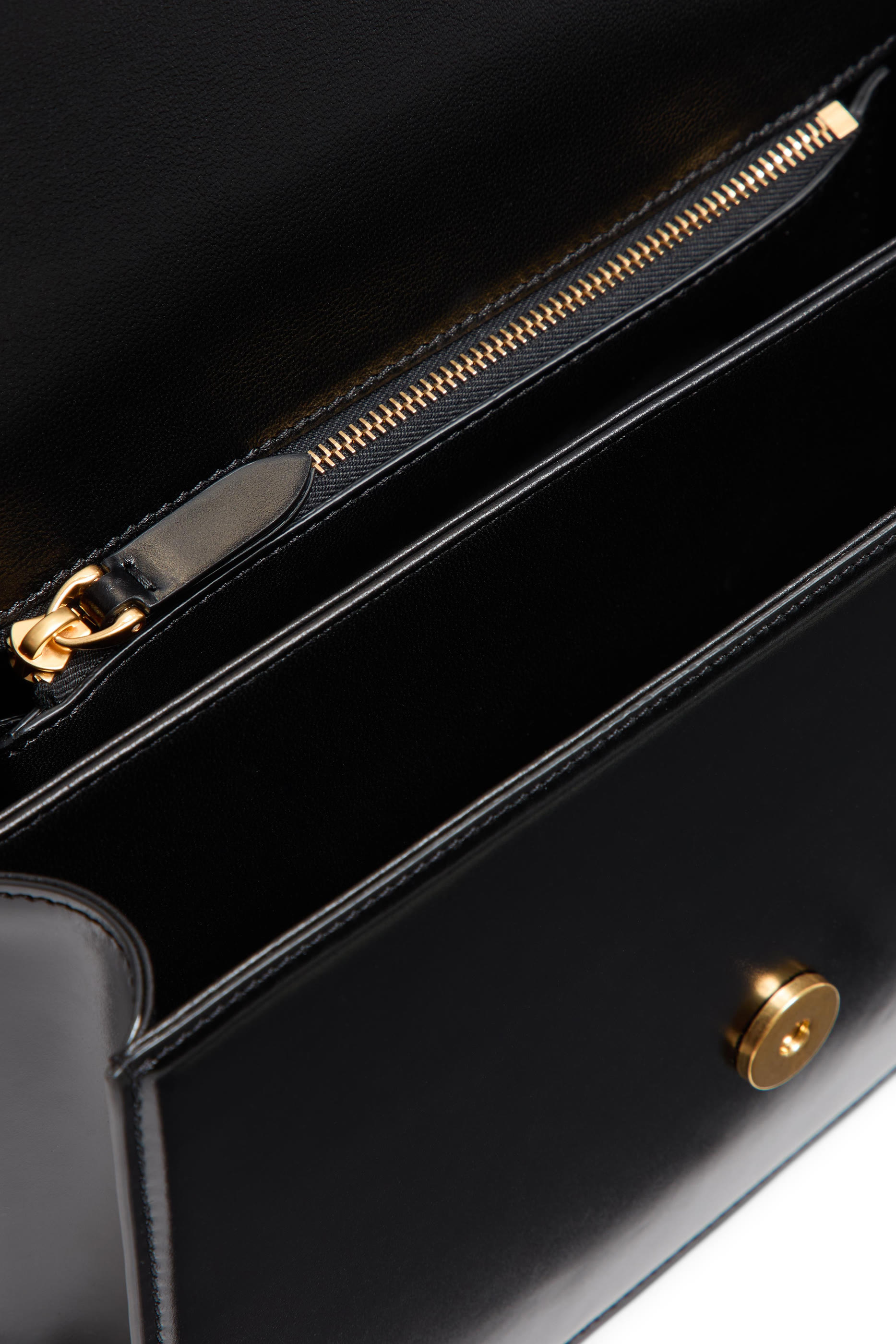 Vain Shoulder Bag