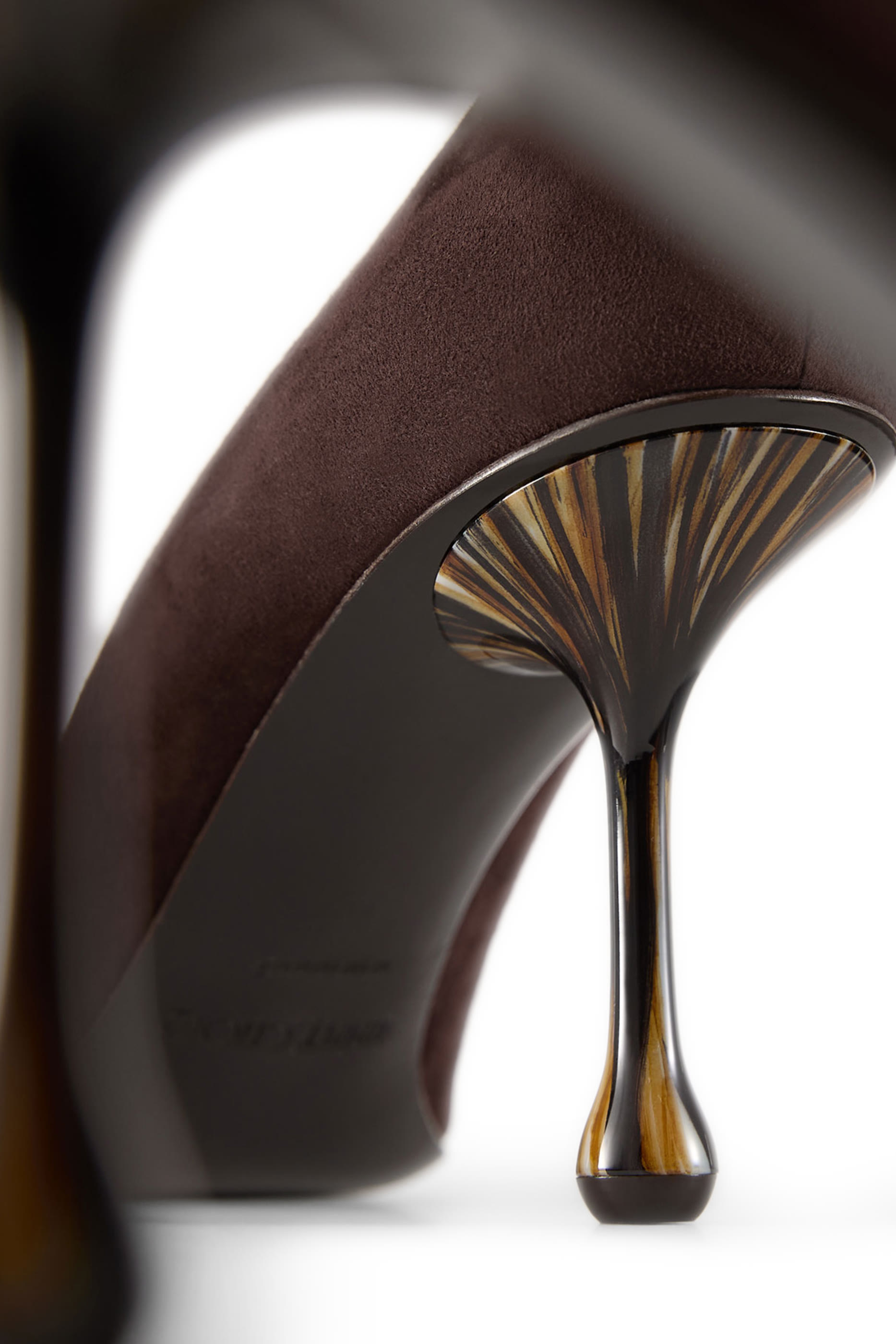 Ixia 80 Suede Pumps