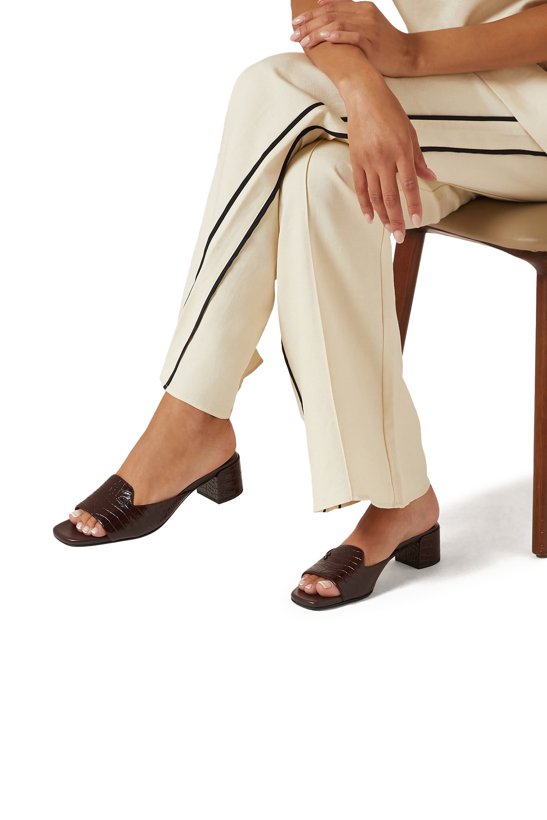 Dina 45 Mules