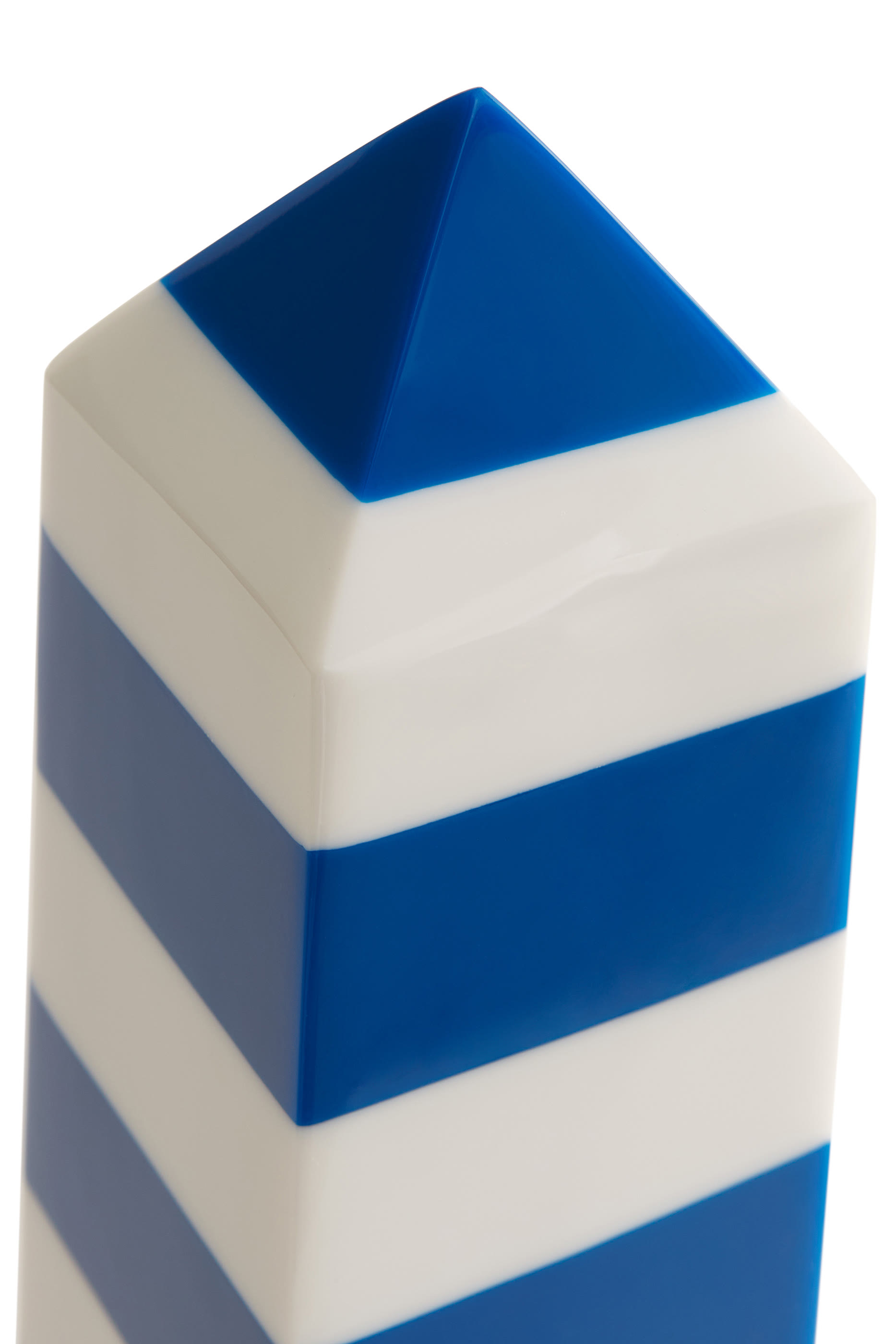 Cabana Obelisk 