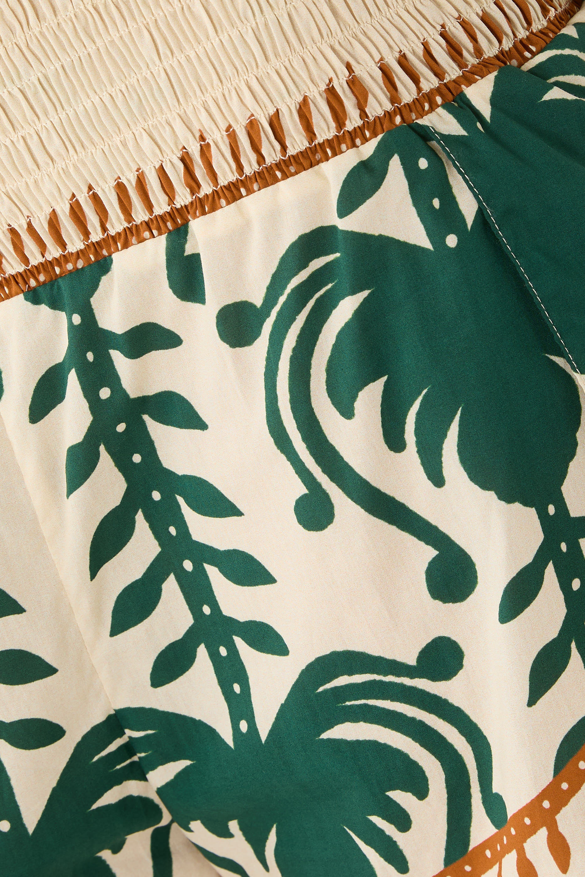 Linka Shorts