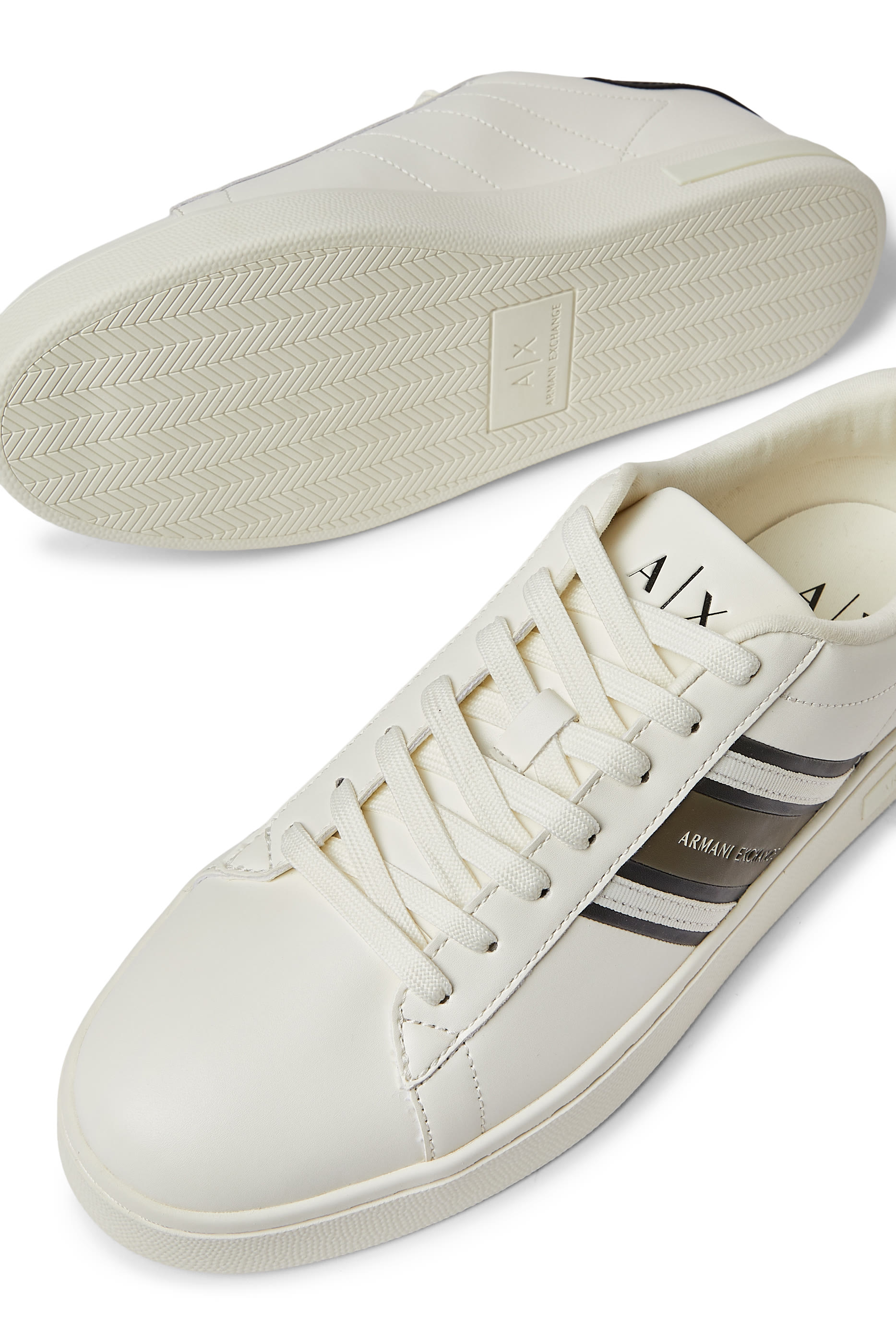 London Side Logo Sneakers