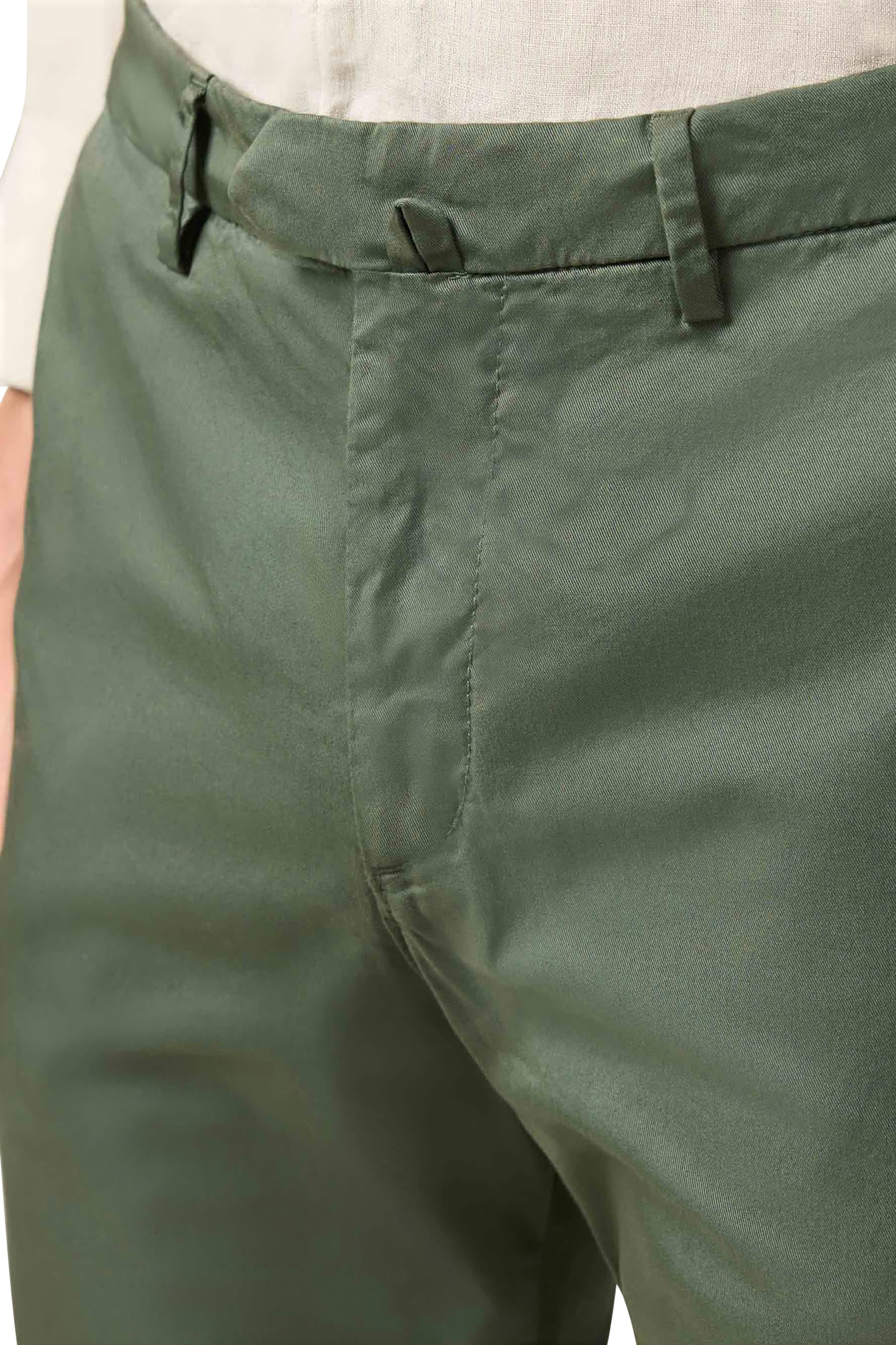 Lightweight Cotton Chinos
