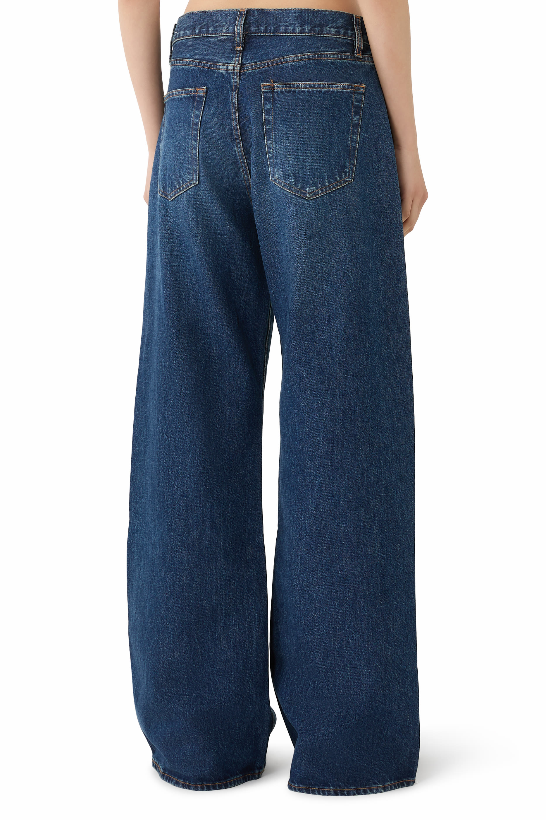 The Loose Jeans