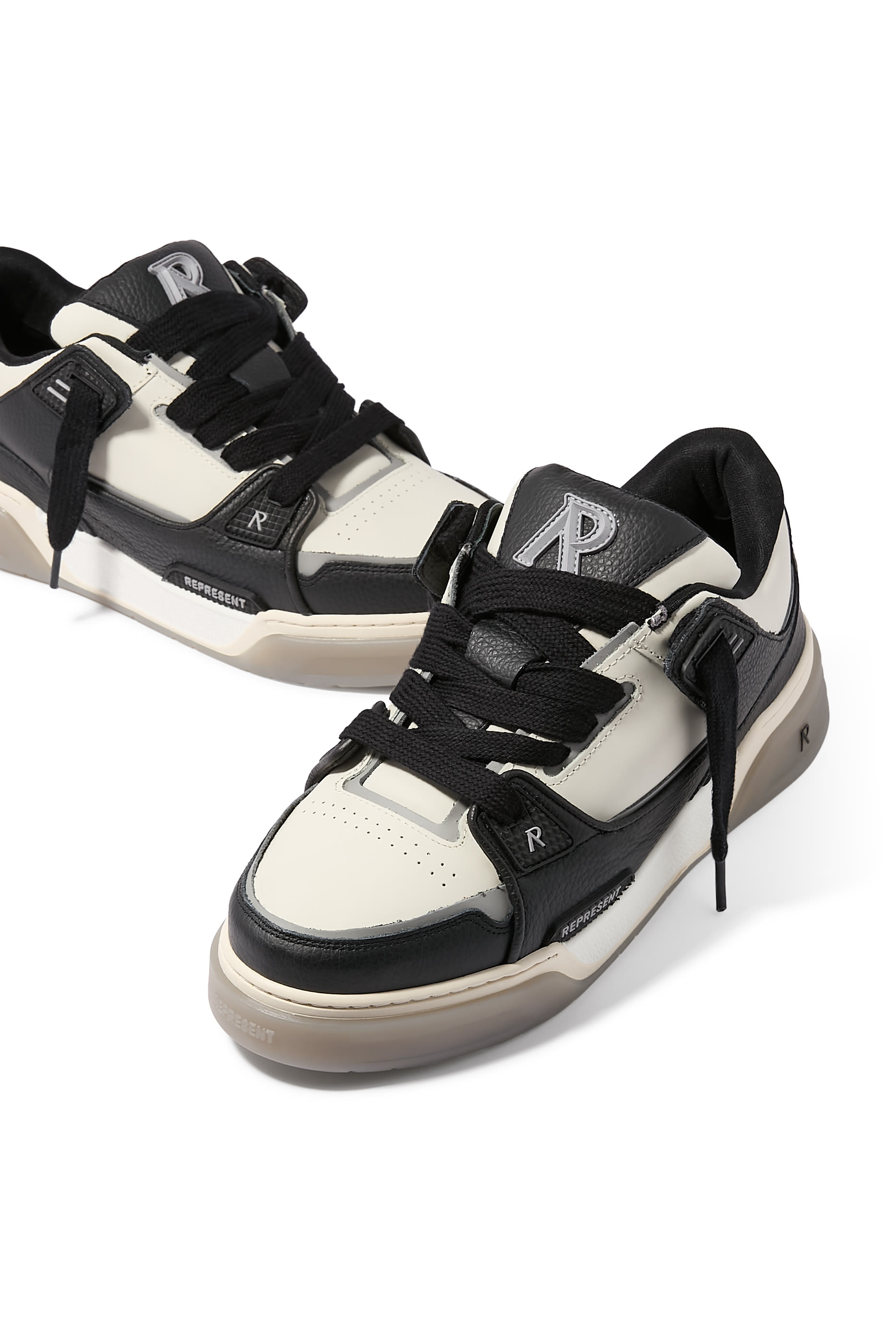Studio Sneakers 