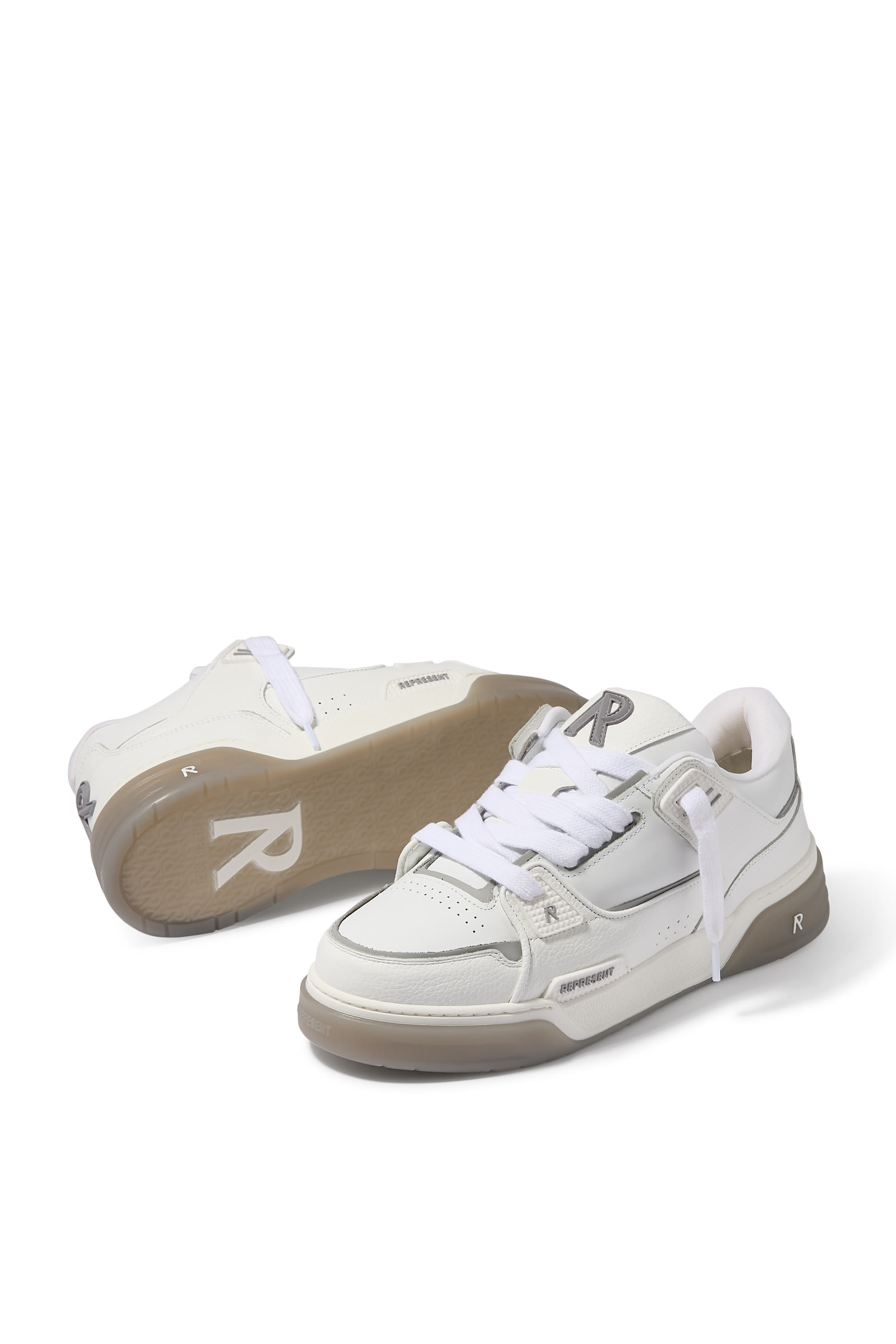 Studio Sneakers