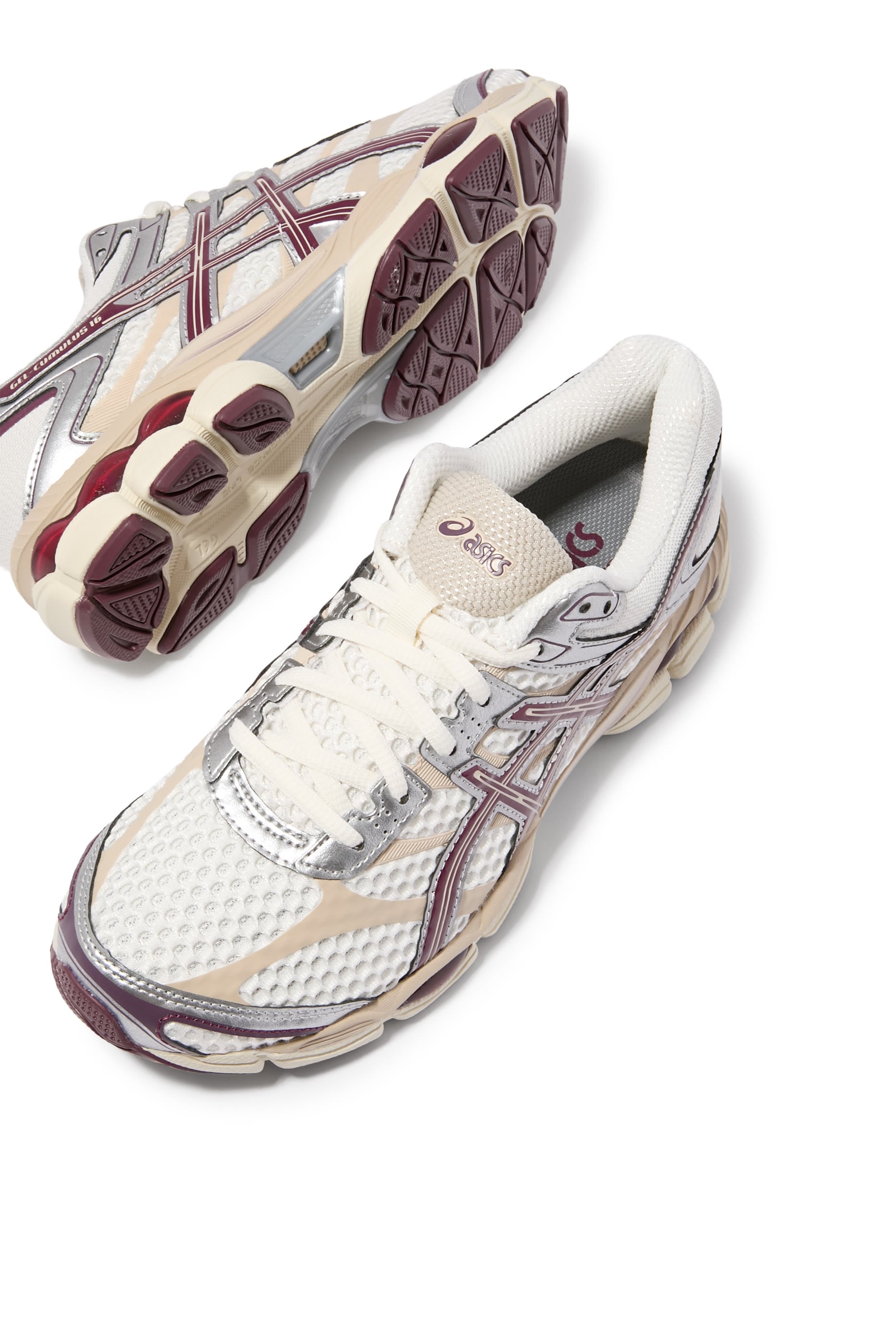 Gel Cumulus 16 Low Top Sneakers
