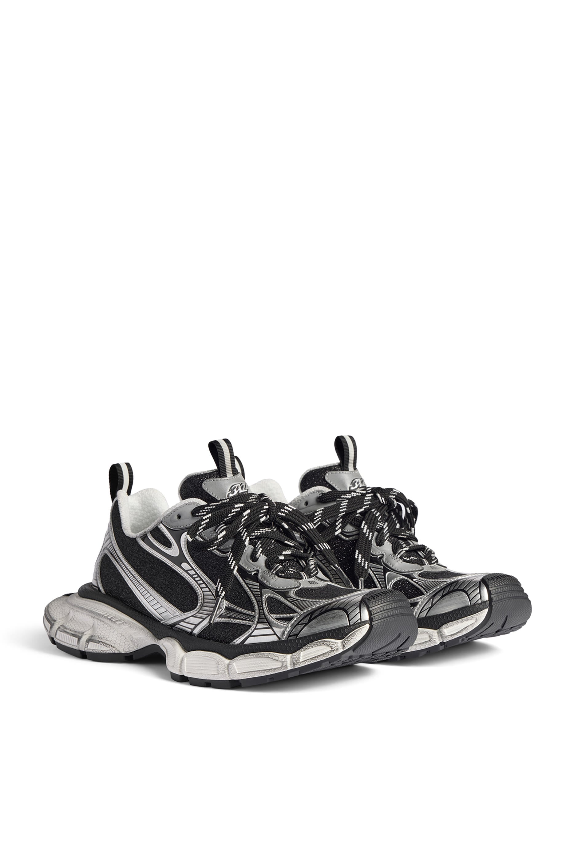 Women’s 3XL Sneakers