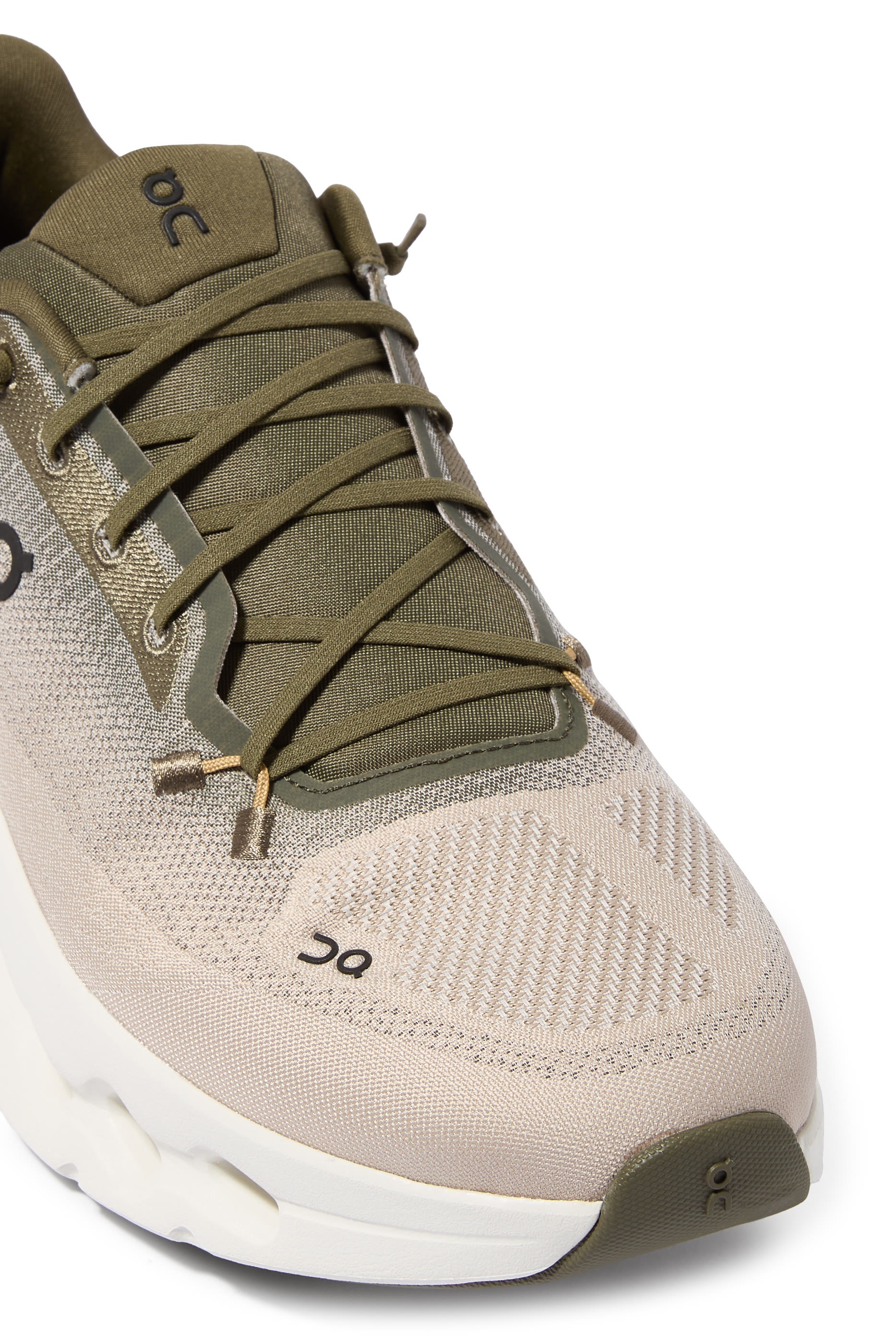 Cloudtilt Sneakers 