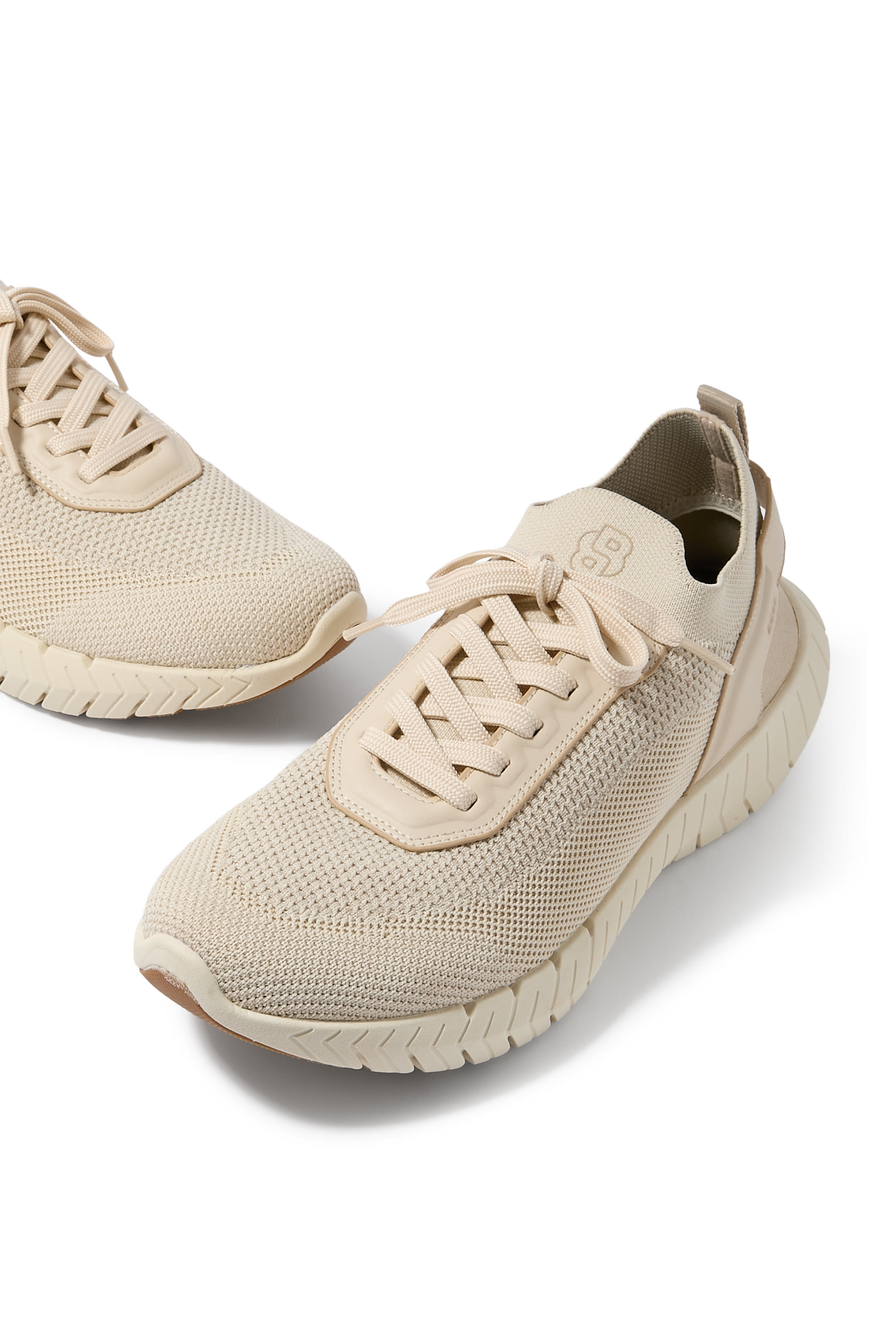 Motion Sneakers